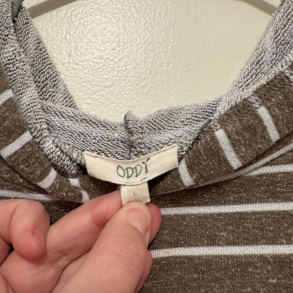 Women’s large hooded tunic